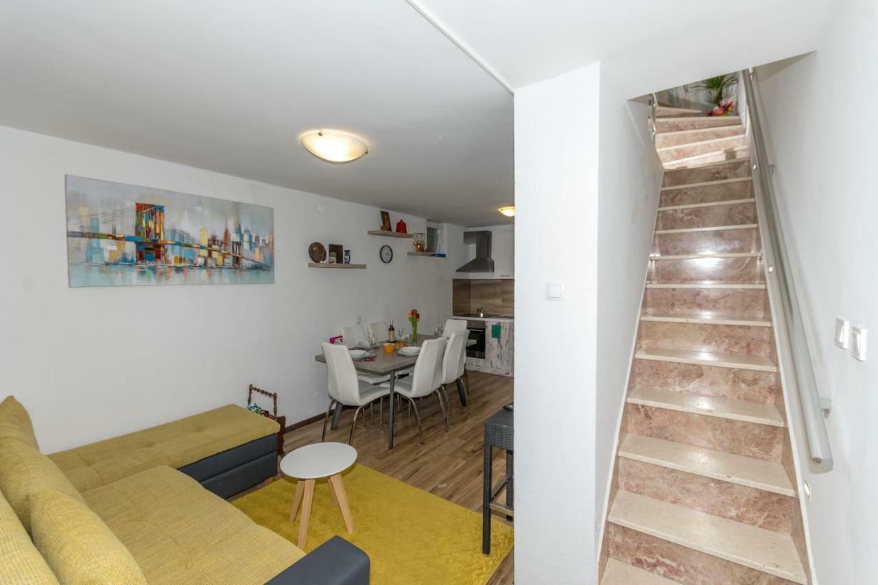 Dalmatinska Kuca Blanka Villa Kaštela Exterior foto
