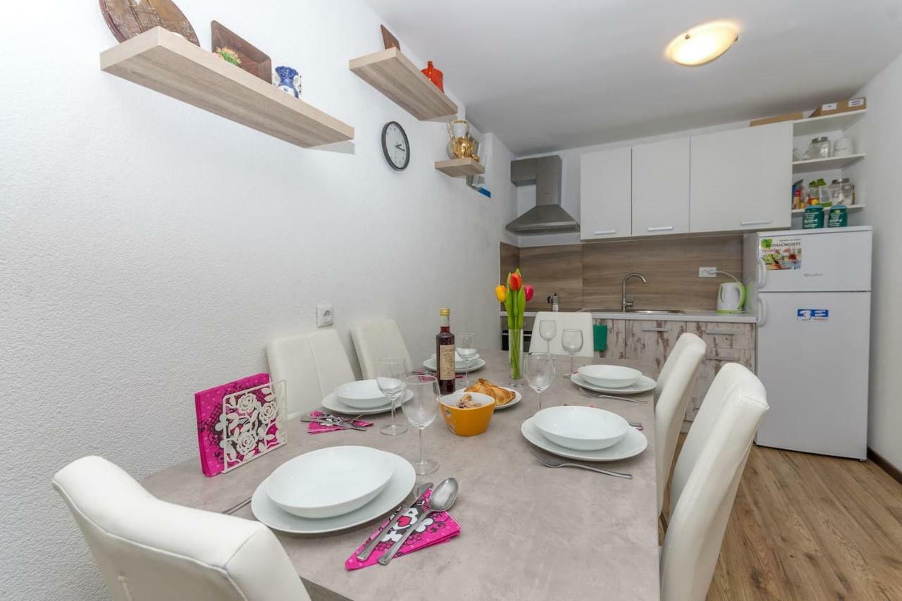 Dalmatinska Kuca Blanka Villa Kaštela Exterior foto